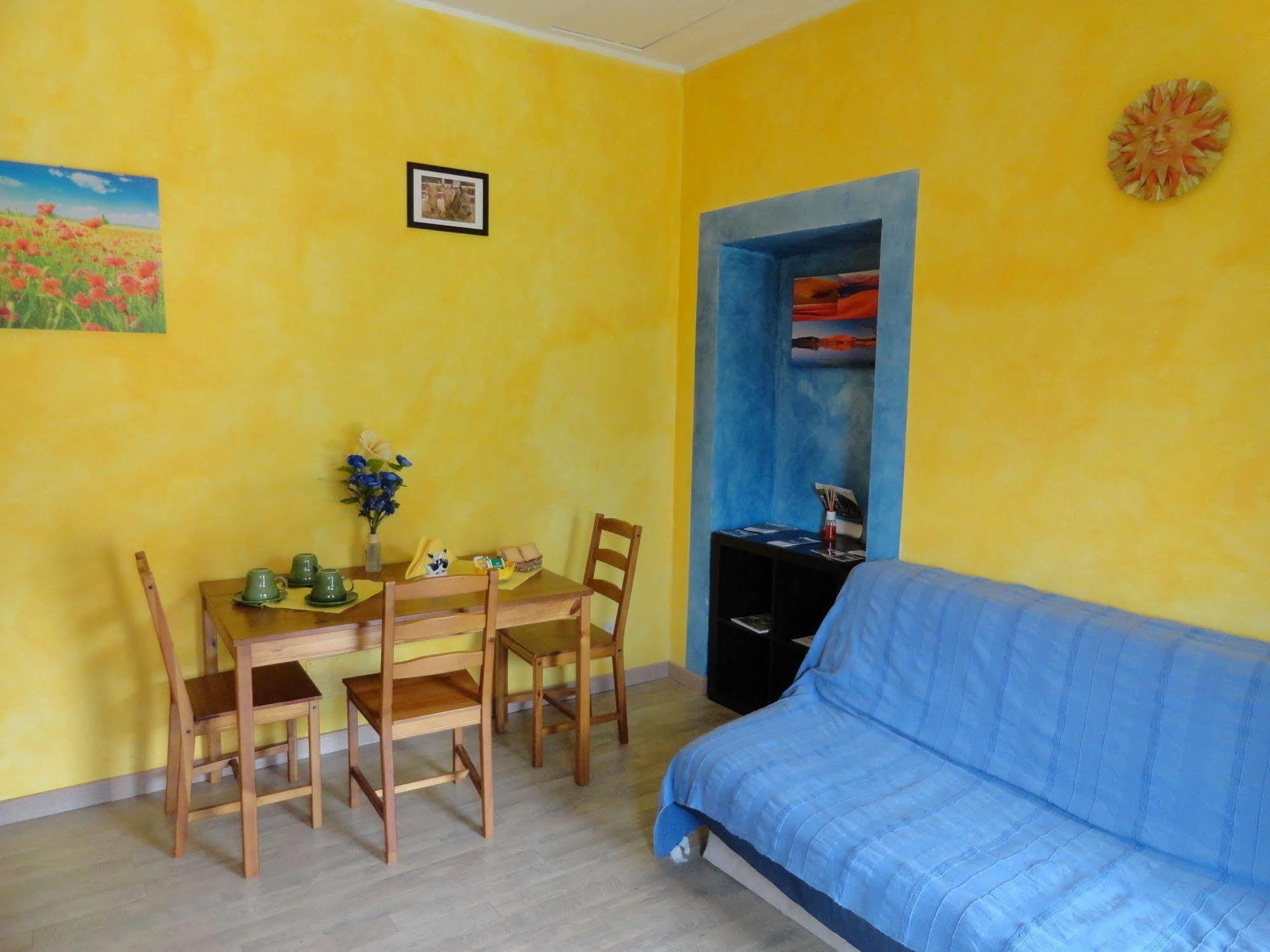 Casa Vacanza Spirito Libero Pianello  Exteriör bild