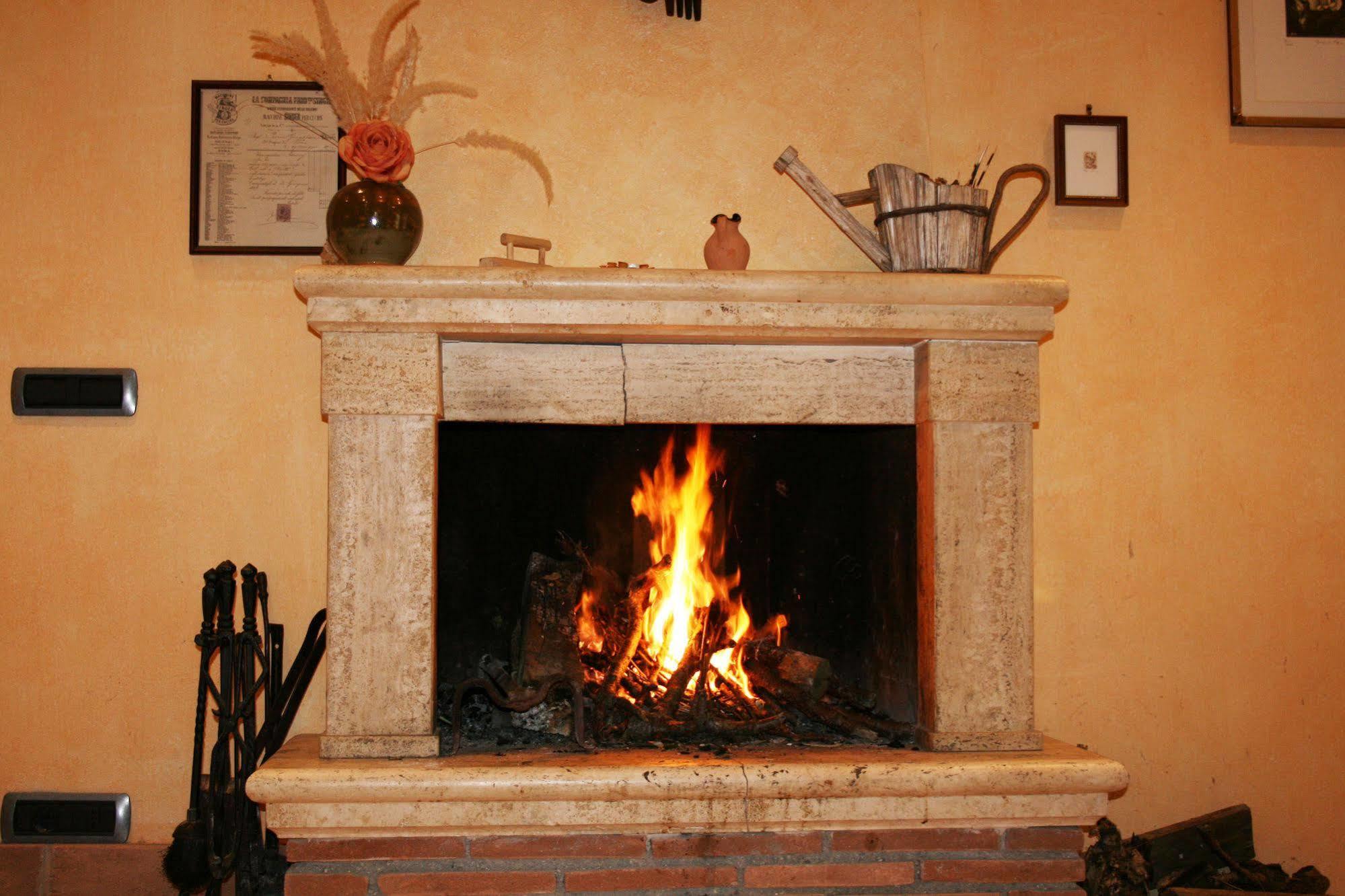 Casa Vacanza Spirito Libero Pianello  Exteriör bild