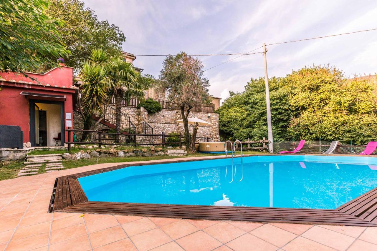Casa Vacanza Spirito Libero Pianello  Exteriör bild