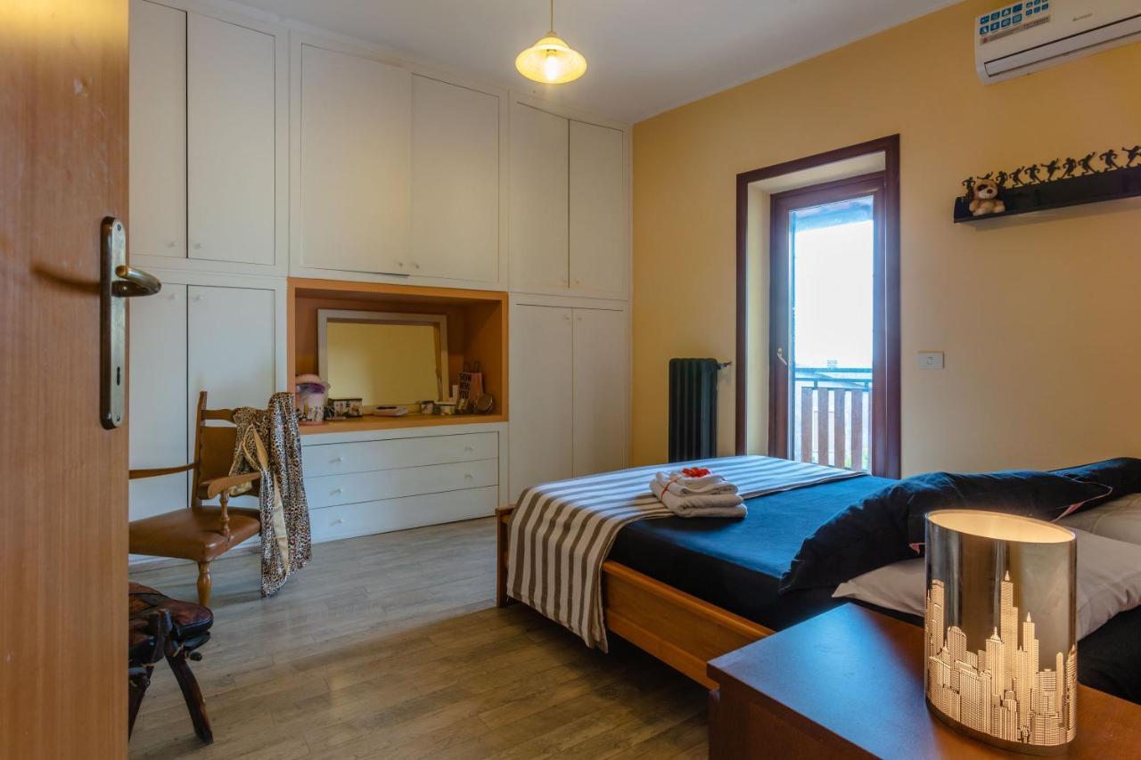 Casa Vacanza Spirito Libero Pianello  Exteriör bild
