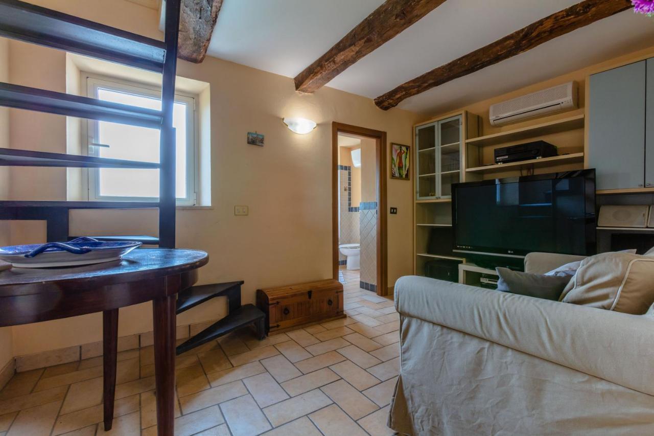 Casa Vacanza Spirito Libero Pianello  Exteriör bild